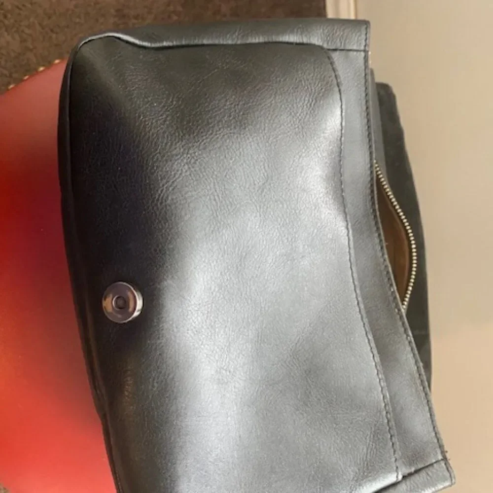 Patricia Nash Black London Smooth Leather Messenger Crossbody Bag - Picture 16 of 16